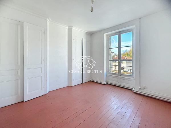 Immeuble de rapport avec fort potentiel locatif