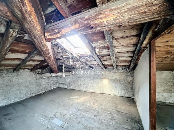 Immeuble de rapport avec fort potentiel locatif