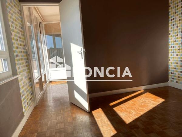 Location Appartement 3 pièces 53.6 m² - PETITES ROCHES Dijon 21000