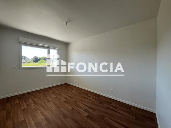 Location Appartement 4 pièces 84.46 m² - Laval 53000