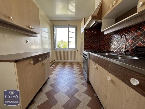 Maison à vendre 7 pièces 134m² Poitiers (86000)