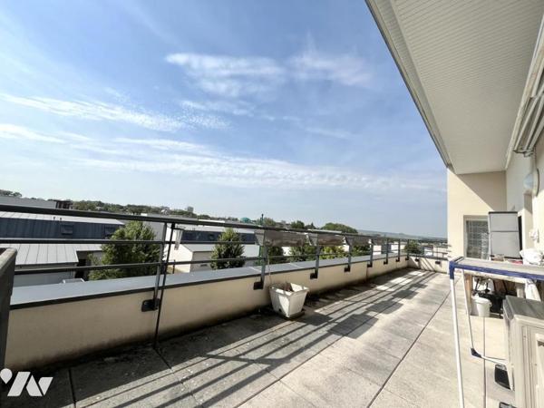 TINQUEUX - Appartement dernier étage terrasse
