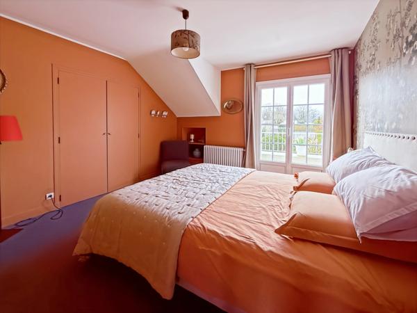 Dept de la Vienne (86) Maison de caractère à vendre type 8 pièces CHATELLERAULT (86)