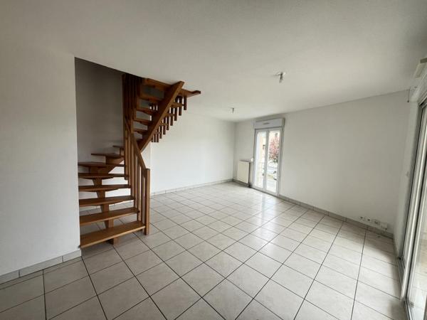 LOCATION T4 DUPLEX OLEMPS SANS FRAIS D' AGENCE