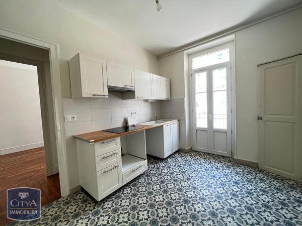 Appartement à louer 4 pièces 97.7m²