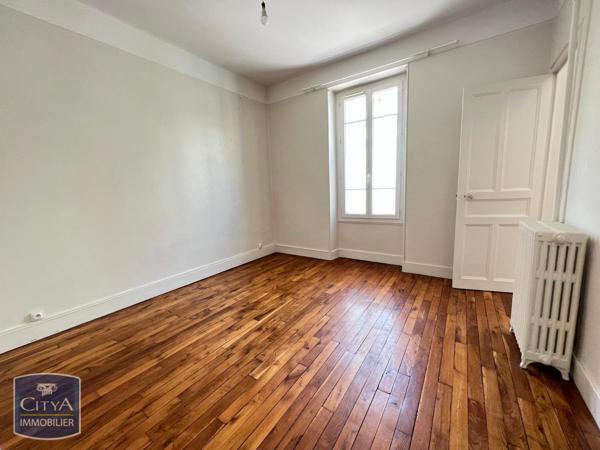 Appartement à louer 4 pièces 97.7m²