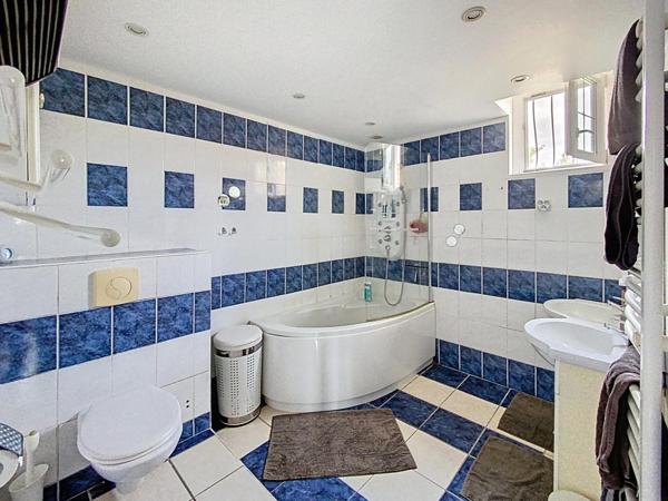 87m² de pièces à vivre !