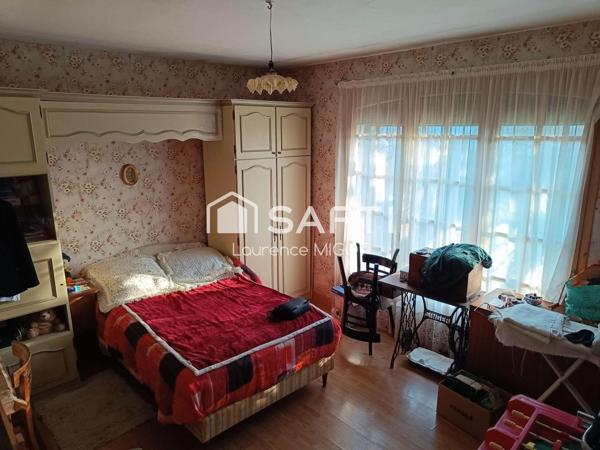 Maison ancienne avec dépendances sur 5 174 m²