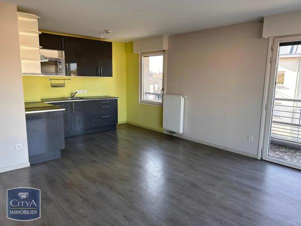 Appartement à louer 3 pièces 62.75m² La Chapelle-d'Armentières (59930)