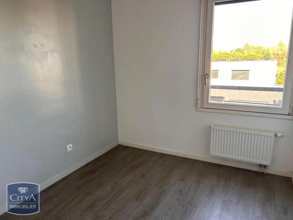 Appartement à louer 3 pièces 62.75m² La Chapelle-d'Armentières (59930)