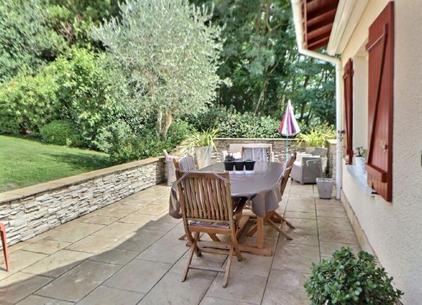 Maison à vendre    5 pièces •  Biarritz