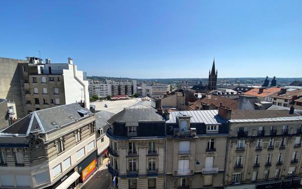 Appartement à vendre    3 pièces • 117,38 m2 Limoges