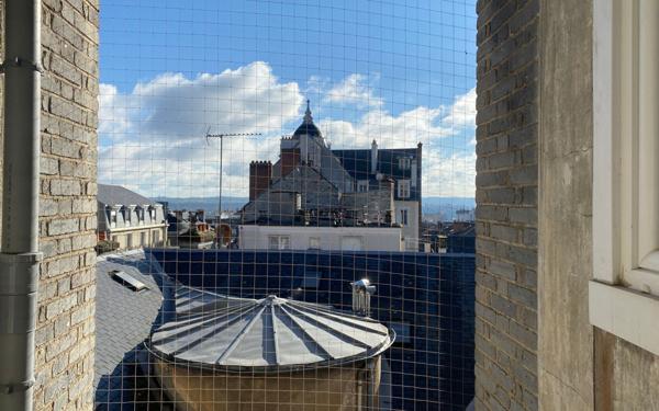 Appartement à vendre    3 pièces • 117,38 m2 Limoges