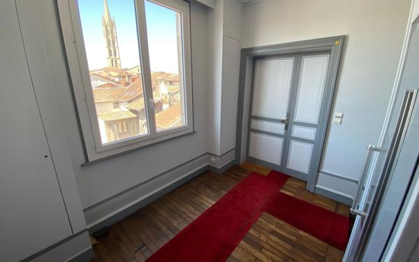 Appartement à vendre    3 pièces • 117,38 m2 Limoges
