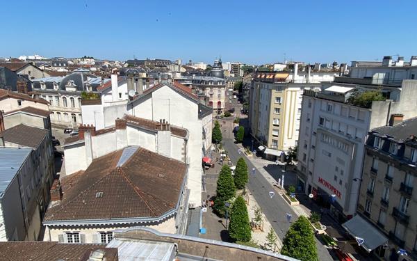 Appartement à vendre    3 pièces • 117,38 m2 Limoges