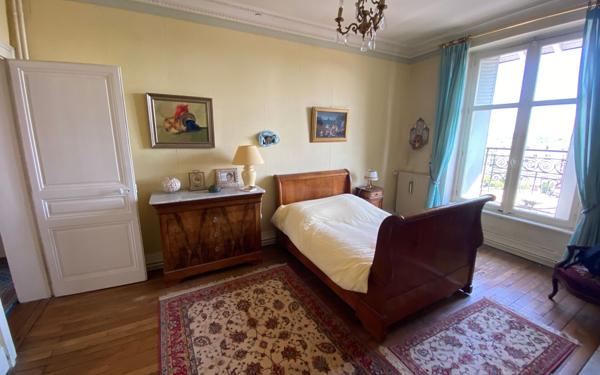 Appartement à vendre    3 pièces • 117,38 m2 Limoges