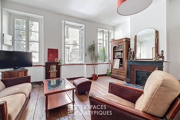 Maison avec garage et patio intérieur plein coeur de Saint Michel