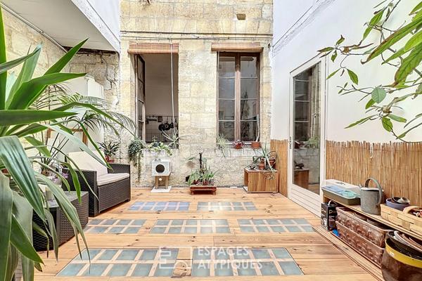 Maison avec garage et patio intérieur plein coeur de Saint Michel