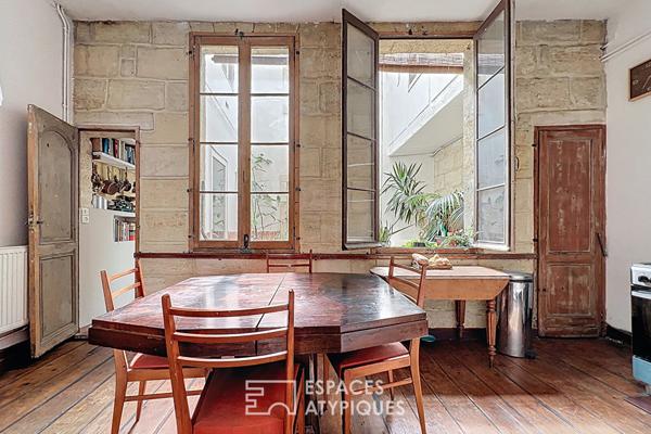 Maison avec garage et patio intérieur plein coeur de Saint Michel