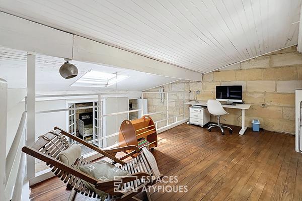 Maison avec garage et patio intérieur plein coeur de Saint Michel