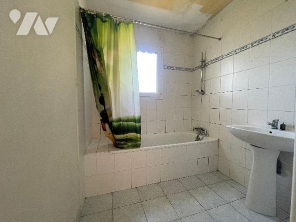 Maison à vendre à la campagne – 3 chambres – Terrain 635 m²