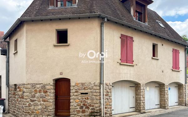 Immeuble à vendre    3 pièces • 74 m2 Montluçon