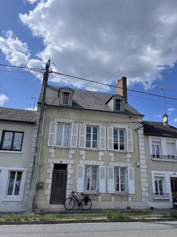 Vente Maison117 m² - 4 Pièces - LIGNIERES (18160)