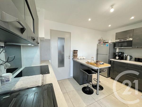 Appartement T4 à vendre  4 pièces - 78,69 m2 LUNEL - 34
