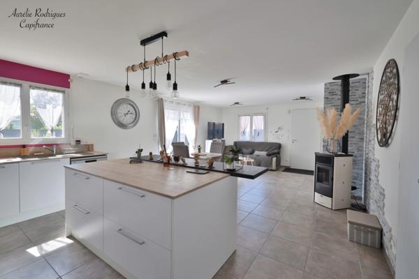 Maison à vendre 4 pièces LA CHAPELLE DE GUINCHAY (71)