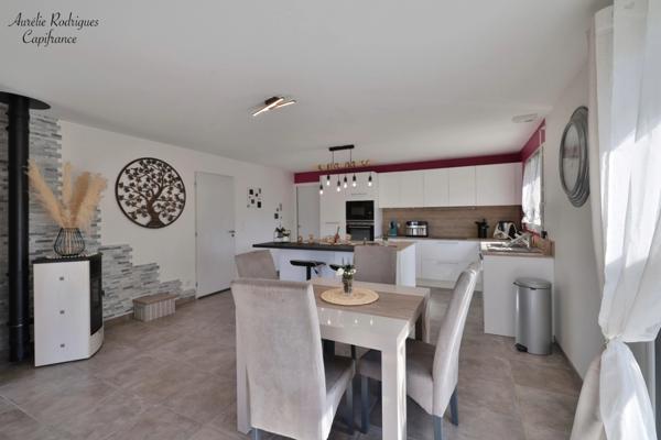 Maison à vendre 4 pièces LA CHAPELLE DE GUINCHAY (71)