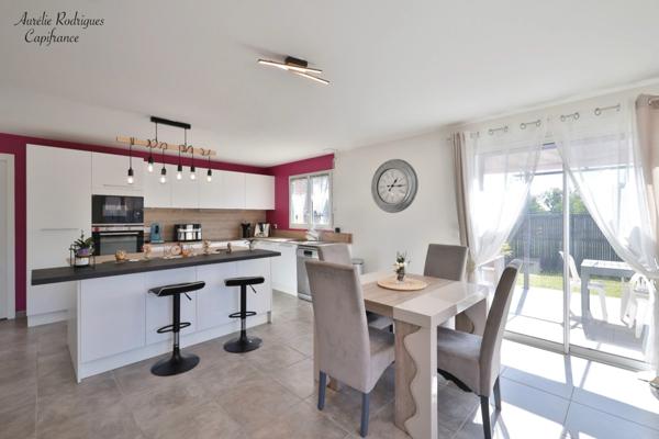 Maison à vendre 4 pièces LA CHAPELLE DE GUINCHAY (71)