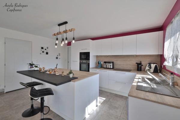 Maison à vendre 4 pièces LA CHAPELLE DE GUINCHAY (71)