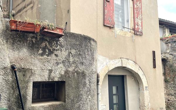 Maison à vendre    2 pièces •  Vallon-Pont-d'Arc