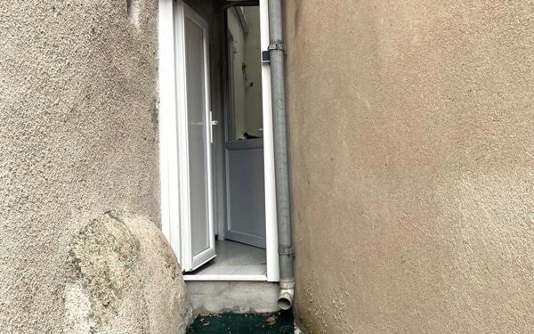 Maison à vendre    2 pièces •  Vallon-Pont-d'Arc