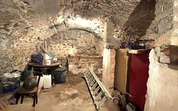 Maison à vendre    2 pièces •  Vallon-Pont-d'Arc