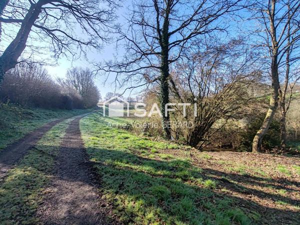 Lot 2 terrains 8072 m² avec cours d'eau