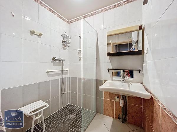 Maison à vendre 6 pièces 183m² Nîmes (30000)