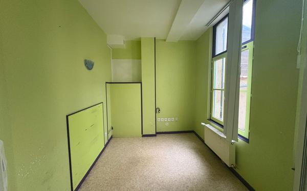 Immeuble à vendre    10 pièces •  Bar-le-Duc