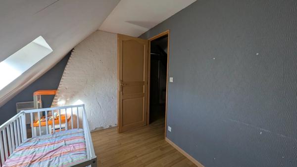 Vente                                                      Maison
                        
                     7 pièces                      168 m2                     à Salbris