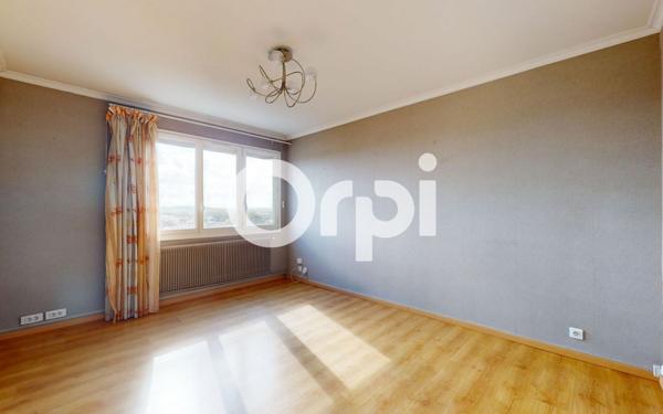 Appartement à vendre    4 pièces • 71 m2 Bron