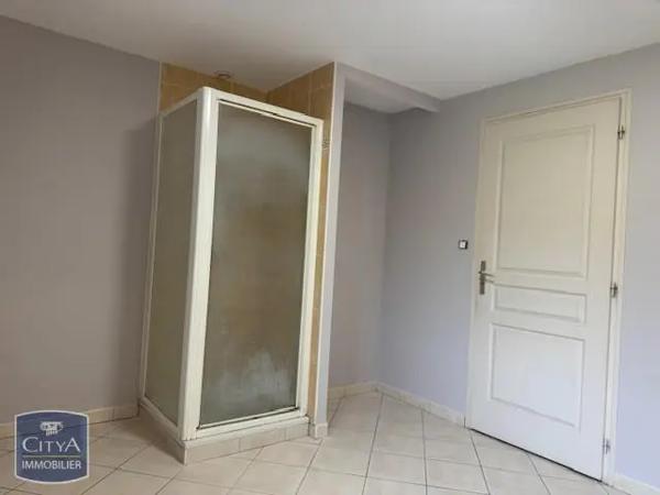 Maison à louer 6 pièces 157.16m² Juliénas (69840)