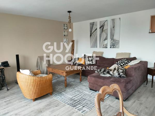 Local Commercial avec appartement à l'étage