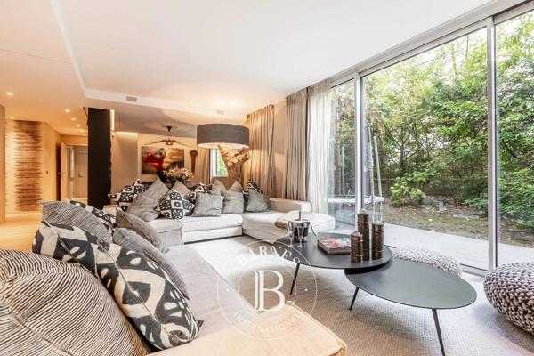 Neuilly-sur-Seine, Appartement 3 Chambres -  168 m² à vendre