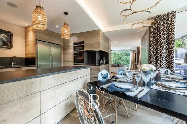 Neuilly-sur-Seine, Appartement 3 Chambres -  168 m² à vendre