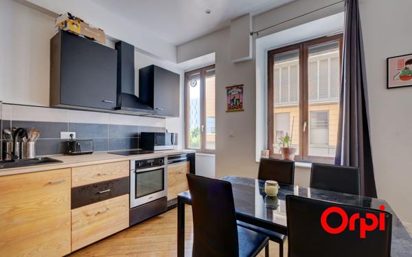 Appartement à vendre    2 pièces • 45,08 m2 Lyon 2