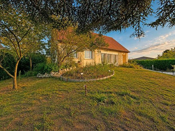 60940 ANGICOURT / MAISON FAMILIALE 149m2 / 4 CHAMBRES / SOUS-SOL TOTAL 85m2 / GARAGE INDEPENDANT 98m2 / TERRAIN 1420m2