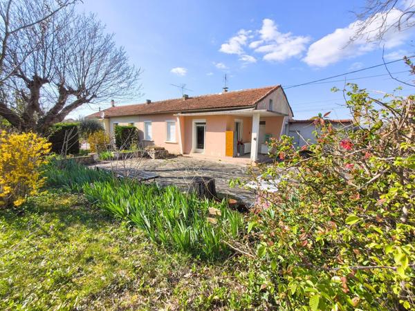 maison de plain pied dans quartier résidentiel