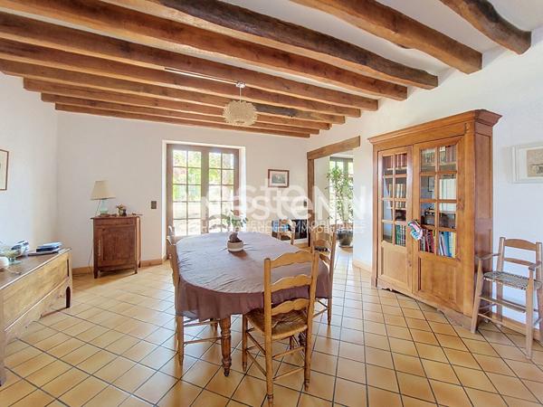 Maison Pussay 6 pièce(s) 160 m2
