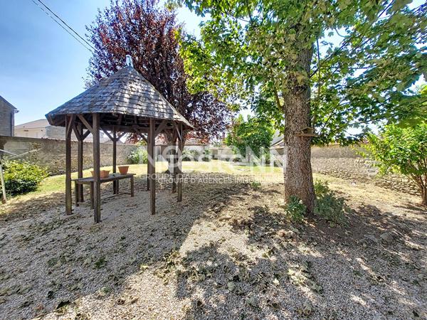 Maison Pussay 6 pièce(s) 160 m2