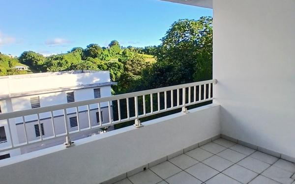 Appartement à louer    4 pièces • 75,41 m2 Le Lamentin